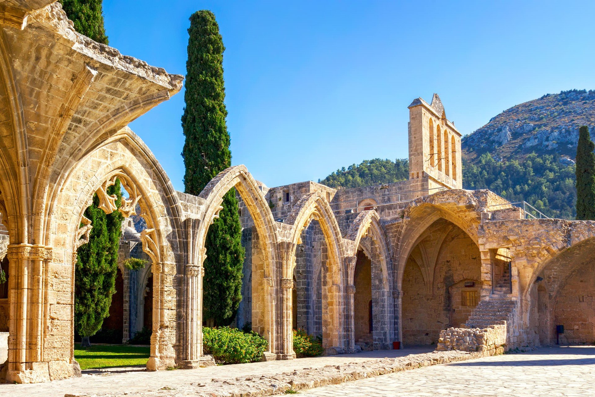 bellapais manastiri kibris